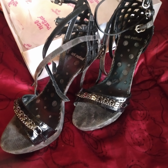 Not rated blk play games heels size 8 - Picture 2 of 11